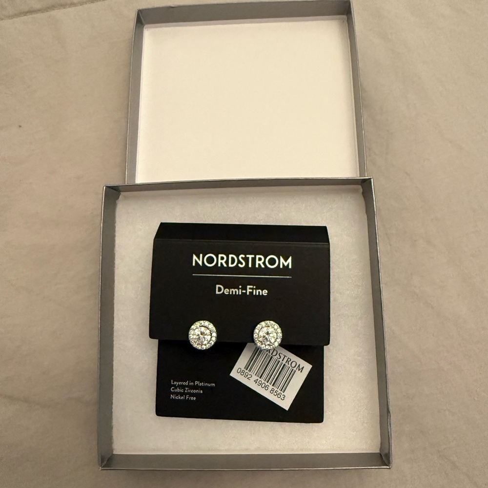Nordstrom Demi-Fine Crystal Halo Stud Earrings - Silver